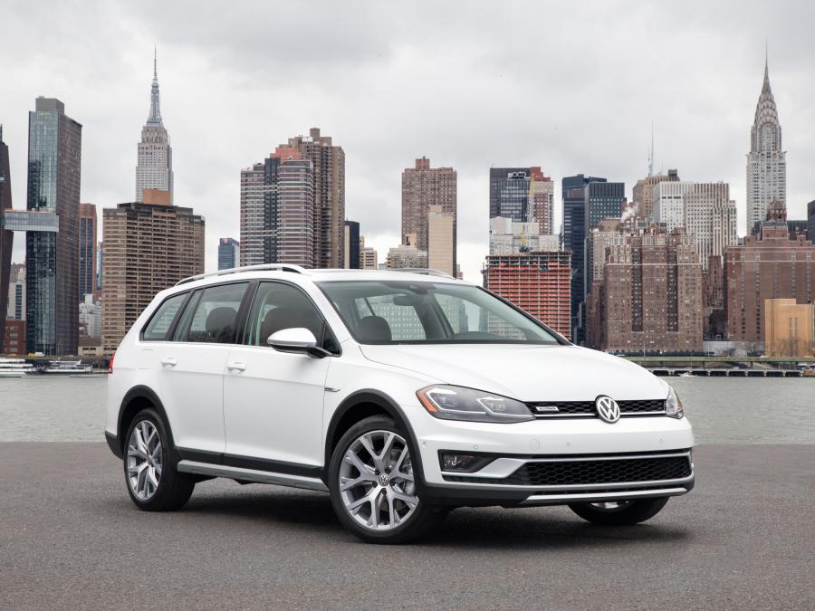  Volkswagen Golf Alltrack (Typ 5G) 2017 года  (NA) (фото 1 из 73)